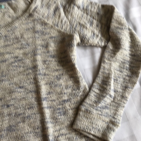 Maurice’s Cream and Light Blue Sweater - Picture 3 of 7
